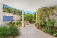 Forster- Beachfront Views & Pool -Jewel of the Sea - piscina