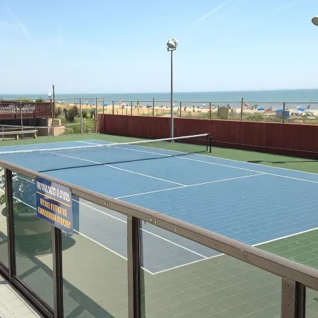 Direct Oceanfront, Tiki Bar & Grill, Saunas, Gym,Tennis, Wifi & 3 Pools, 10% Off