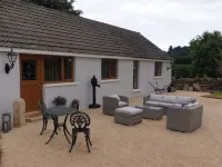 Traditional Irish cottage with views of Slieve Patrick Hotels in Downpatrick