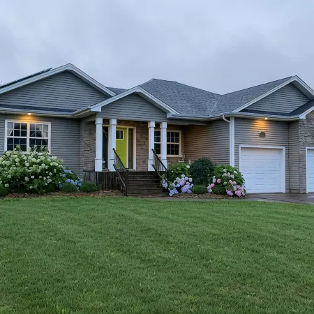 Waterview 5 bedroom home. Sleeps 10