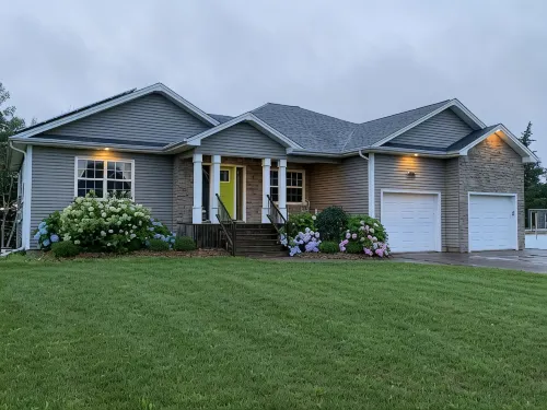 Waterview 5 bedroom home.  Sleeps 10