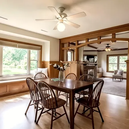 Bright and Spacious Historic Kingman Blvd 3Bdr #1