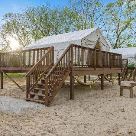 Furnished Glamping Tent/King Bed/Access to the Red River - Noble Bear - #4