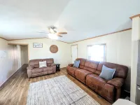 Cozy 3 Bedroom, Near i80, Explore Ogallala + Lake McConaughy, 201 LnL - Wi-Fi