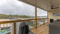 Amazing Updated Ledges Condo-- Lakefront 3 BR/2BA Unit w/ Cove View