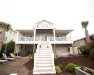Canal Front Home-3-Minute Walk to Beach with Private Boat Dock