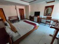 Riverfront Hotel Mukdahan Hotels in Mukdahan