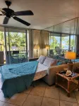Summer Special Pricing!  Oceanfront · Private Lanai · Heated Pool · Sunsets - balcony