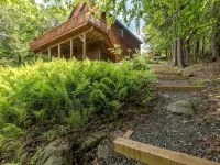 Beautiful year round home on Sebec Lake ピスカタキスのホテル