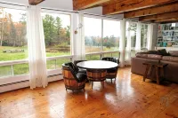 Mountainside Estate. Private Indoor Pool, Near Ragged Mtn Sunapee, Sleeps 28 - 4-Star