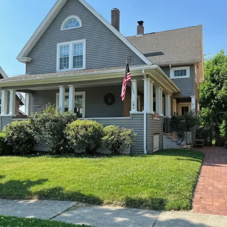 CHARMING LARGE 3 Bedroom Entire Home