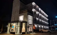 The Cape Hotel - 2-Star