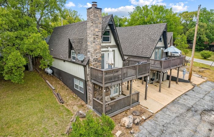 3 BR A Frame w/ Amazing Balcony Views! Sleeps 8!