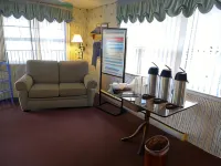 Amish Country Motel - 2-Star