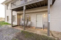 Lake view and lakes access home on Lake Chatuge -mountain view -spacious home. - Wifi