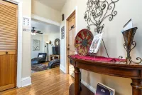 Large & Private w/King Bed Great Location - Boutique