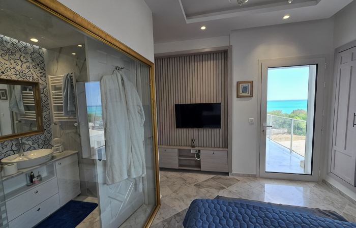 Luxurious Sea View with Private Beach in Gammarth Marsa