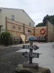 Cozy Beach Apartment, private entrance and parking spot . <br> - Condos
