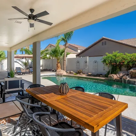 Sleeps 10 - Mins to DT Chandler/Gilbert - Pool  Gameroom