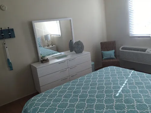 Ocean view penthouse, beach access. Beautiful private rooftop apartment - Apartments