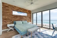 Oceanfront 4-bed Villa with private pool. Weekly discount for spring and summer. - balcony