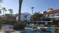 Topset Hotel - Pool