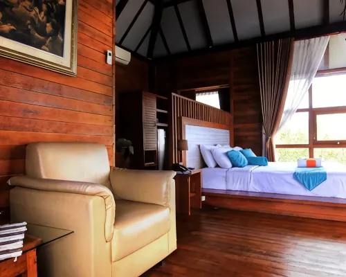 BeeJay Bakau Resort Hotels in Mayangan