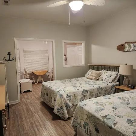 Golf, Beach, Dining, Shopping this Condo Has It All