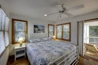 MarshMellow: Corolla Soundside Oasis with Premium Amenities
