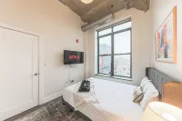 Spacious 2BR Group Stay near McCormick Place & Wintrust Arena - Holiday bungalows