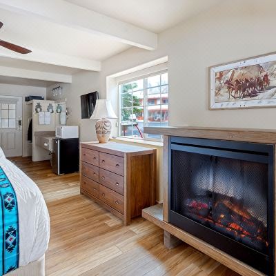 Comfort Quadruple Room with Balcony and River View Upstairs Hot Springs Inn Promo Code