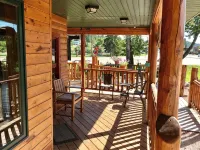 Mountain Peaks Inn, GREEN MOUNTAIN SUITE, Downtown Hill City Hotels in Hill City