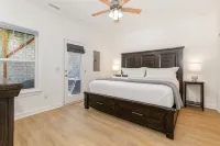 3 King Beds; Walk to Umstead; 5 Mi. to Airport; Lenovo Center; Quiet