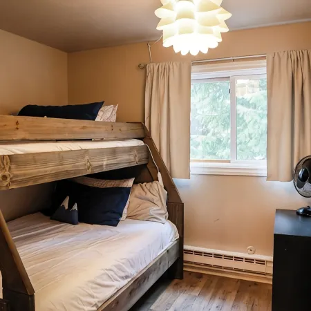 Renovated Condo steps from the Beaver Creek shuttle!