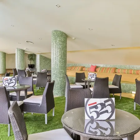 Hotel 525