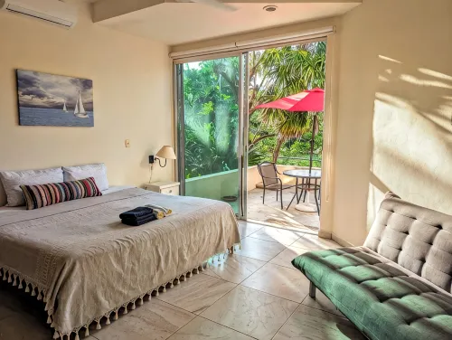 Villa Marena by VOPDC: Luxury Beachfront Escape with Private Pool for 25 Guests - Villas