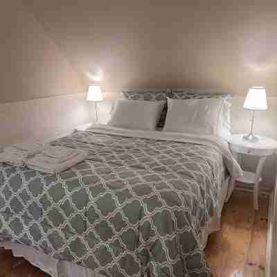 Charming 3-bedroom home away from home in lovely Bartlett NH, Adventure awaits. Rooms