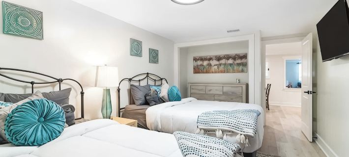 3B/2BA, Oasis Backyard/Hot Tub, Quiet Neighborhood, Dog Friendly! Hotels in Apollo Beach