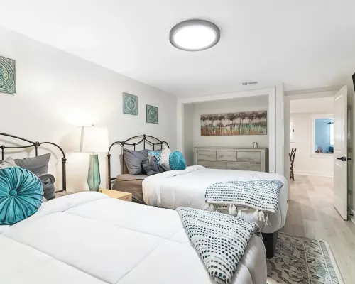 3B/2BA, oasis backyard/Hot tub, quiet neighborhood, ready for snowbirds too! Hotels in Apollo Beach
