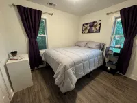 Newly renovated 2-bedroom house in lovely downtown Elizabethtown on quiet street