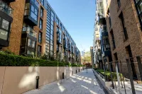 Luxury Birmingham Chinatown Stay | Sage House - New