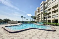 Relaxing Oceanfront Condo -Seaglass Spectacular Ocean Views from every room - Private Pools
