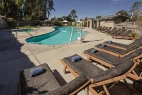Cambria Pines Lodge - Pools