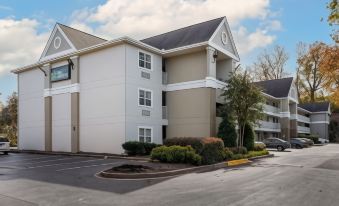 Extended Stay America Select Suites - Nashville - Airport