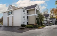 Extended Stay America Select Suites - Nashville - Airport Hotels in Nashville