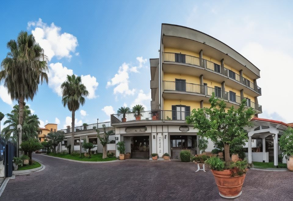 Hotel Ristorante Donato - Housity
