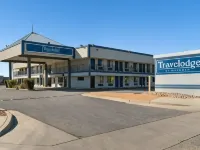 Travelodge by Wyndham Albuquerque West Hotels in Albuquerque