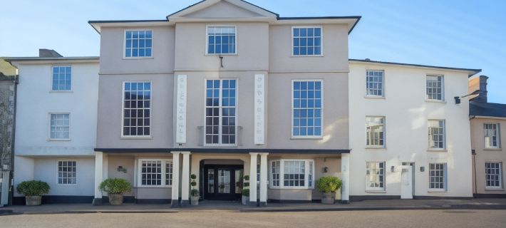 The Grosvenor Arms Hotels in Salisbury