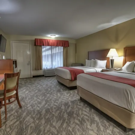 Crossroads Inn & Suites