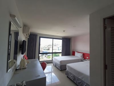 Sakura Budget Hotel